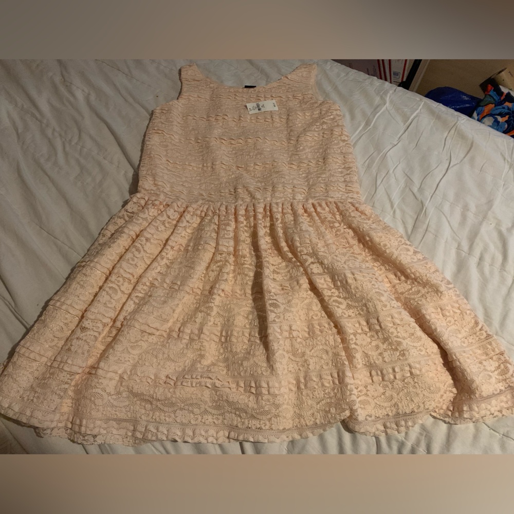 NWT kids Gap XXL 14-16 Blush pink lace dressy dress, with tiered ruffles lined